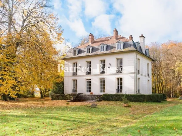 Maison 14 pièces 415 m² 