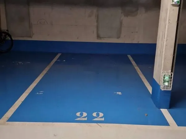Parking 11 m²
