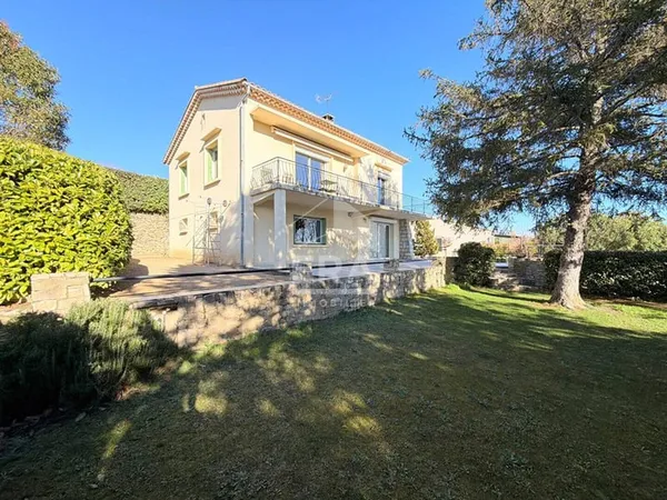 Maison 7 pièces 153 m² 
