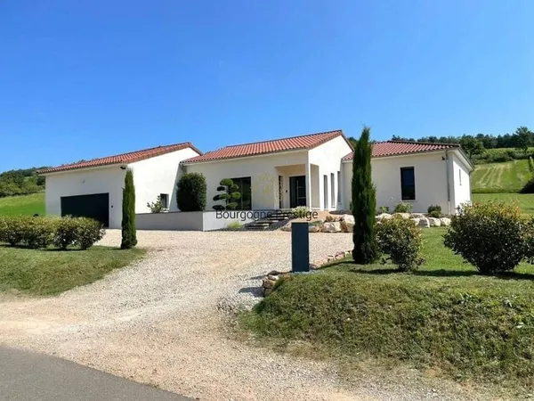 Maison de plain-pied 4 pièces 169 m² 