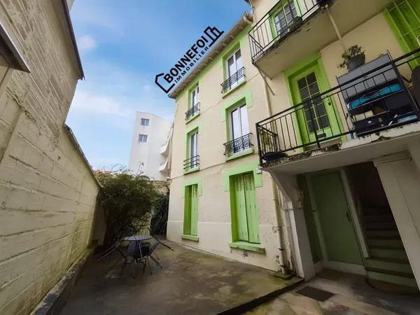 Studio 1 pièce 16 m² 
