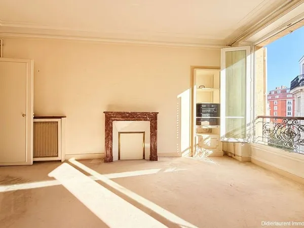 Appartement 4 pièces 77 m² 