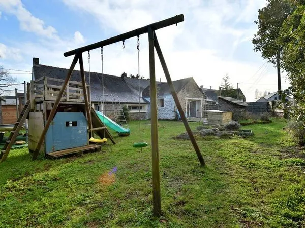 Maison de plain-pied 7 pièces 140 m² 