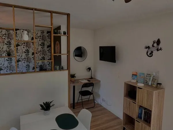 Studio 1 pièce 25 m² 