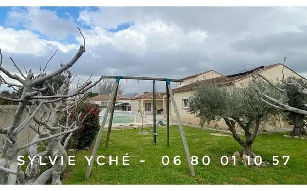 Villa 6 pièces 151 m² 