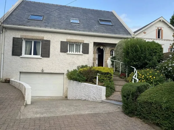 Maison 7 pièces 195 m² 