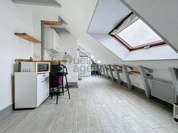 Appartement 1 pièce 11 m² 