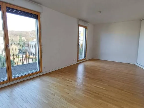 Studio 1 pièce 32 m² 
