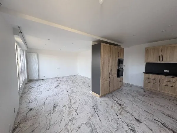 Appartement 5 pièces 85 m² 