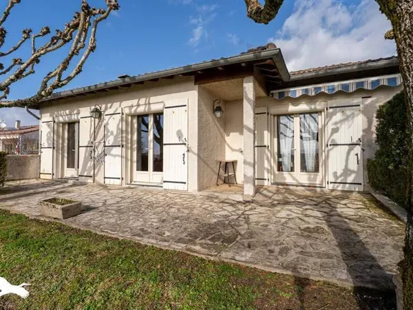 Maison de plain-pied 4 pièces 106 m² 