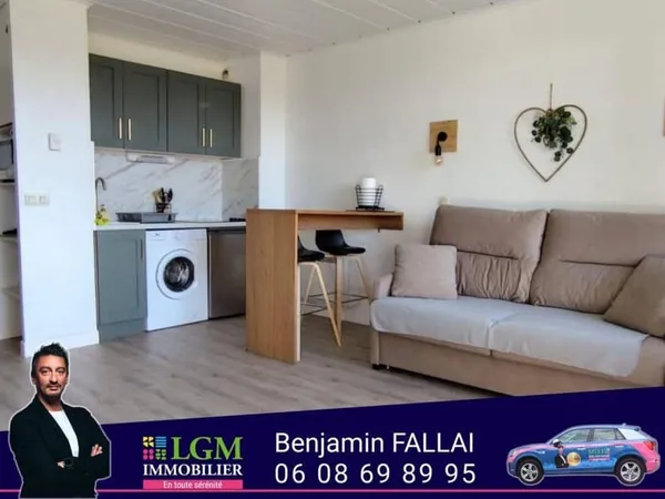 Studio 1 pièce 25 m² 