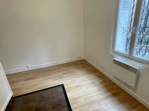 Studio 1 pièce 15 m² 