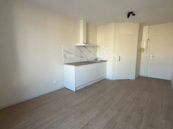 Appartement 1 pièce 13 m²