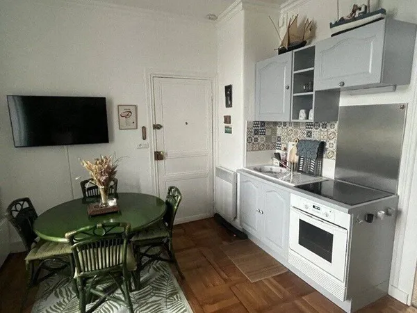 Studio 1 pièce 30 m²