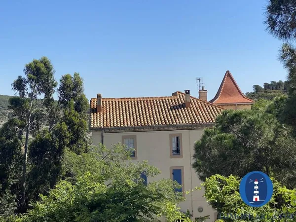 Maison 15 pièces 400 m²