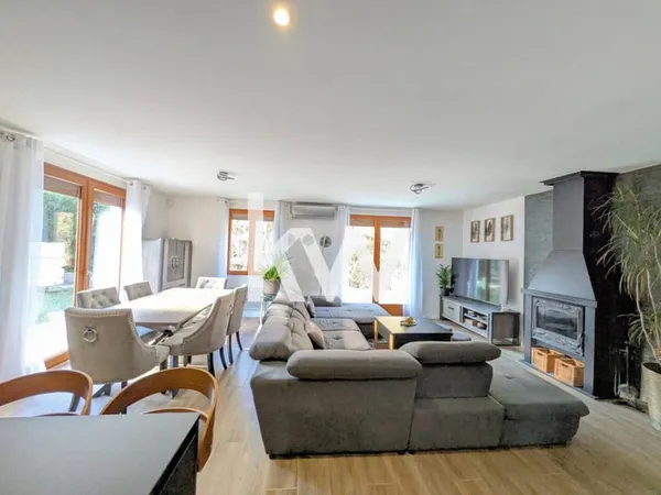 Maison 6 pièces 147 m² 