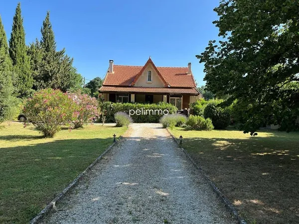 Maison 4 pièces 124 m² 