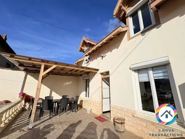 Maison 6 pièces 145 m² 