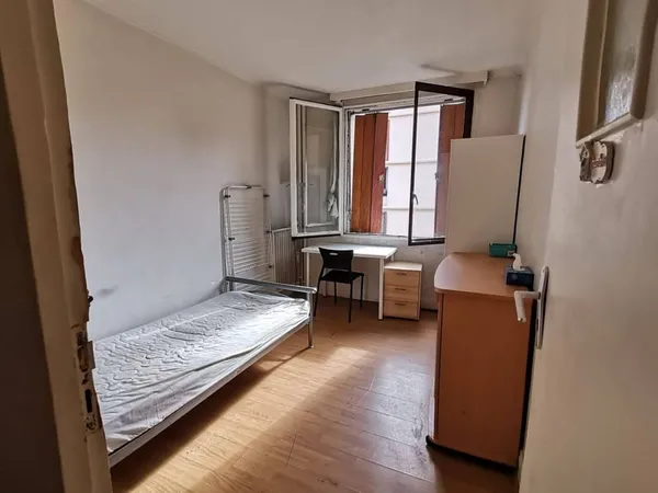 Studio 4 pièces 70 m² 