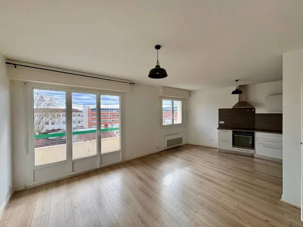 Appartement 4 pièces 82 m² 