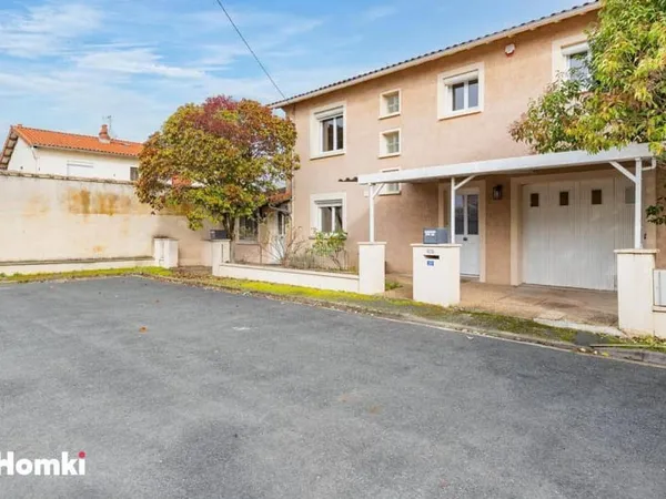 Maison 7 pièces 210 m² 