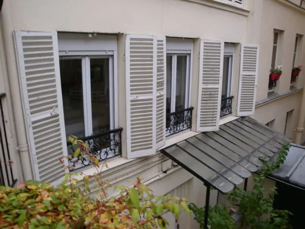 Studio 1 pièce 20 m² 