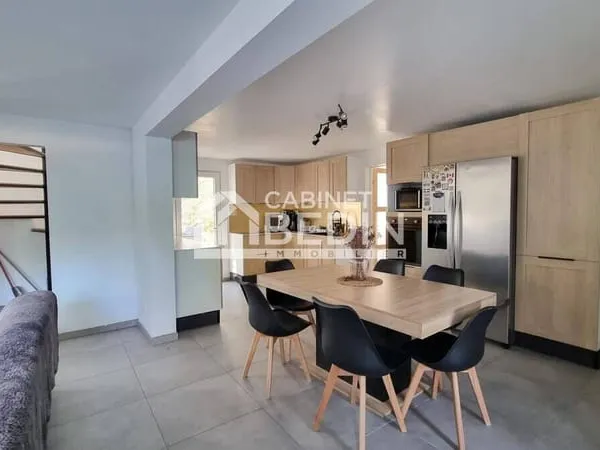Maison 6 pièces 140 m² 