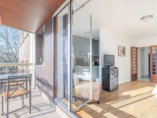 Studio 1 pièce 33 m² 