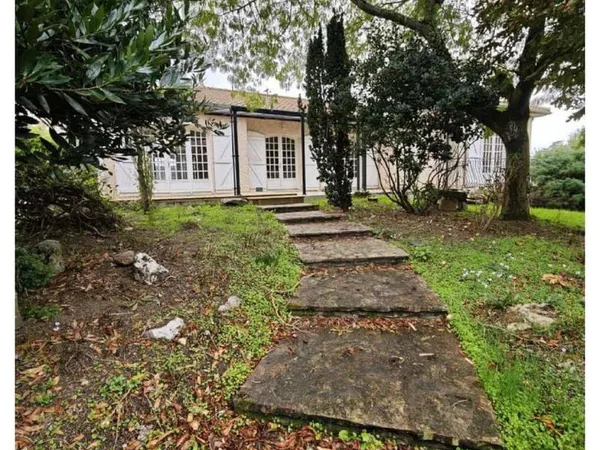 Maison 6 pièces 141 m² 
