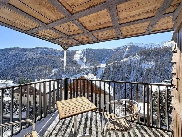 Appartement 4 pièces 184 m² 