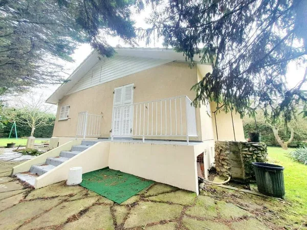 Maison de plain-pied 4 pièces 82 m² 