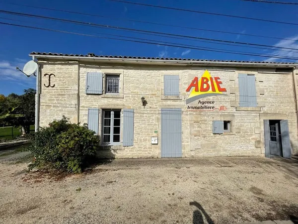 Maison 8 pièces 267 m² 