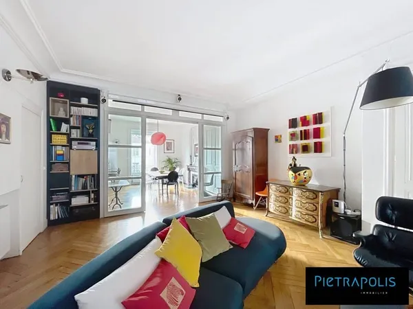 Appartement 7 pièces 181 m² 