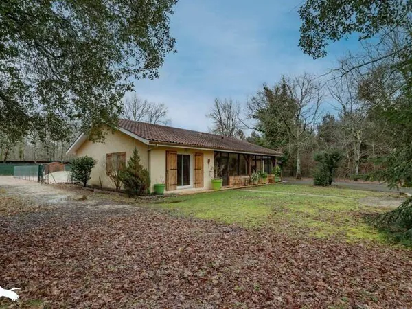 Maison de plain-pied 4 pièces 143 m² 