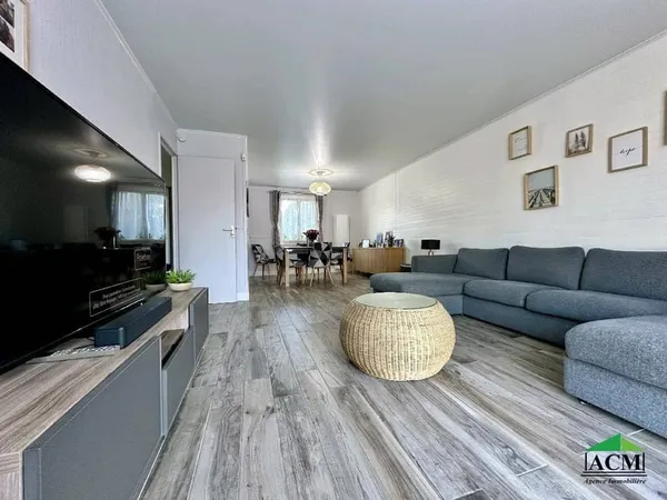 Maison de plain-pied 6 pièces 92 m² 