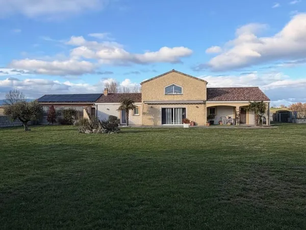 Villa 7 pièces 180 m² 