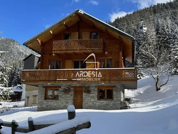 Chalet 8 pièces 114 m² 
