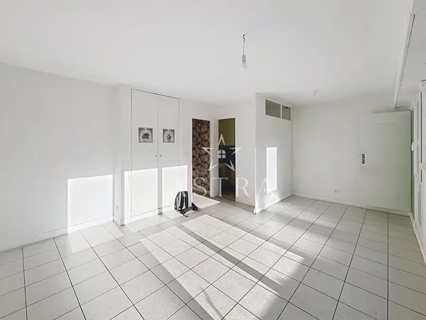 Appartement 1 pièce 30 m² 