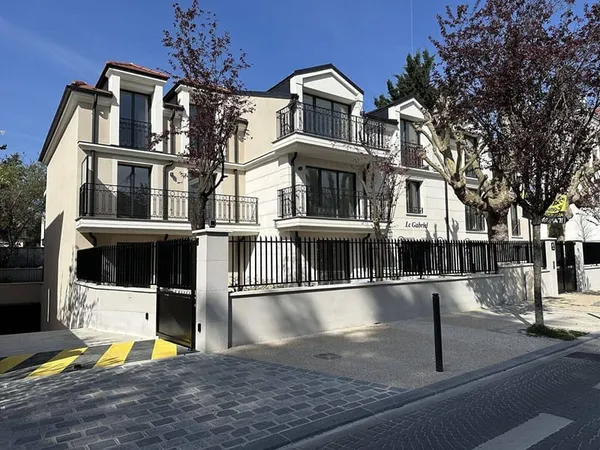 Appartement 4 pièces 81 m² 