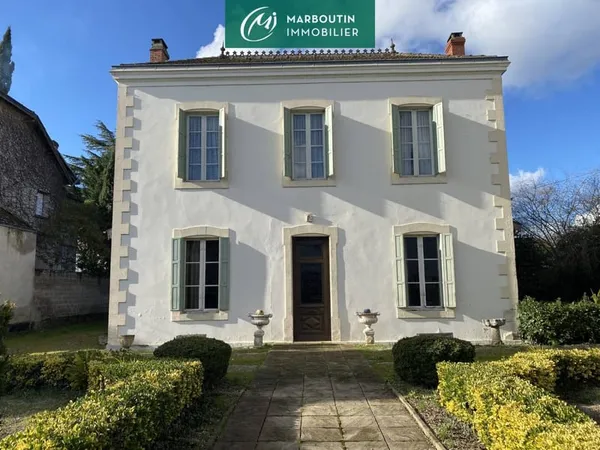 Maison 8 pièces 226 m² 