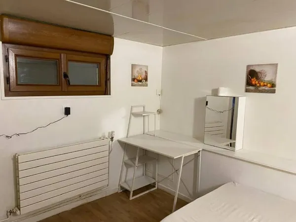 Appartement 1 pièce 14 m² 