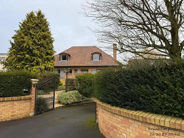 Maison 7 pièces 145 m² 