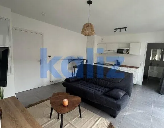 Studio 1 pièce 27 m² 