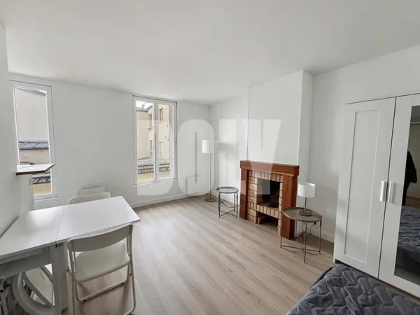 Studio 1 pièce 24 m² 