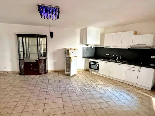 Appartement 3 pièces 64 m² 