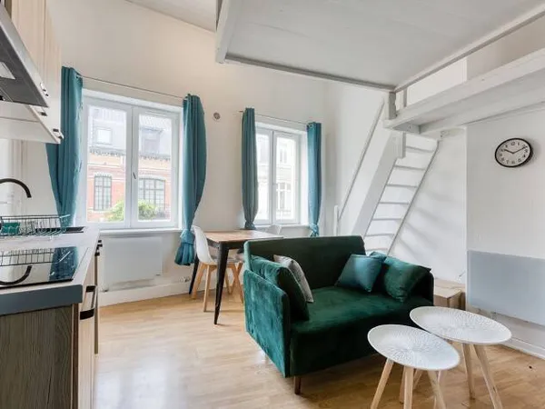 Studio 1 pièce 16 m² 