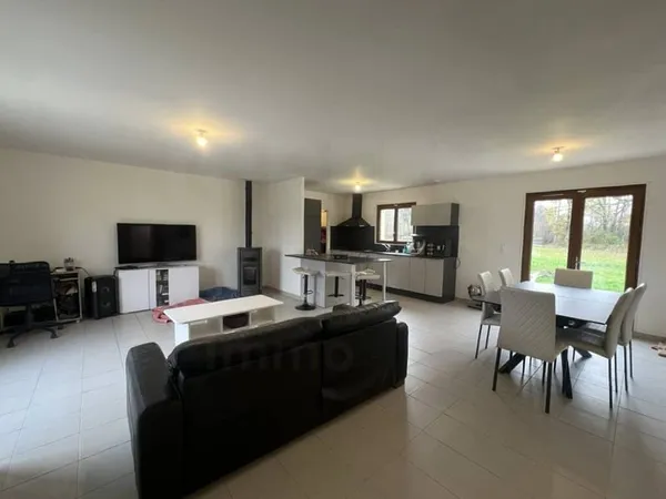 Maison de plain-pied 6 pièces 109 m² 