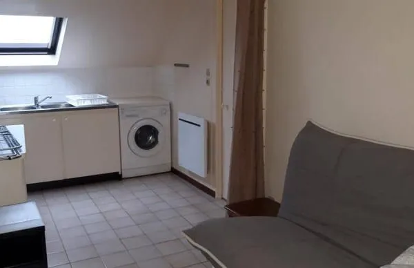 Studio 1 pièce 25 m² 