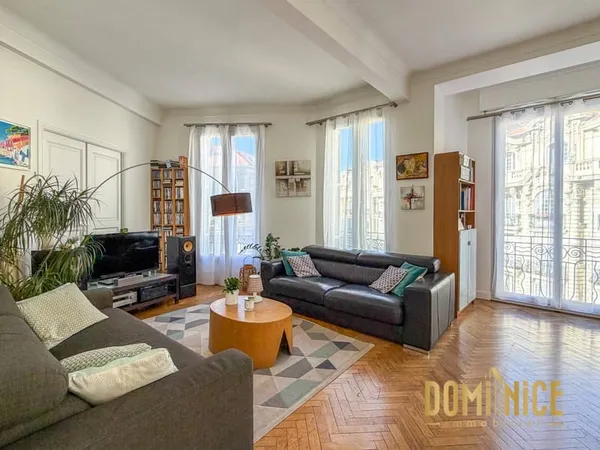 Appartement 4 pièces 102 m² 