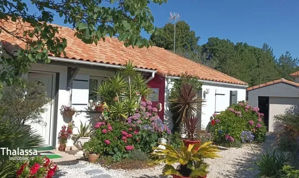 Maison de plain-pied 5 pièces 97 m² 